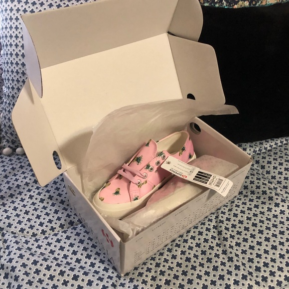 NWT Superga pink satin pineapple sneakers US sz 6 - Picture 4 of 7